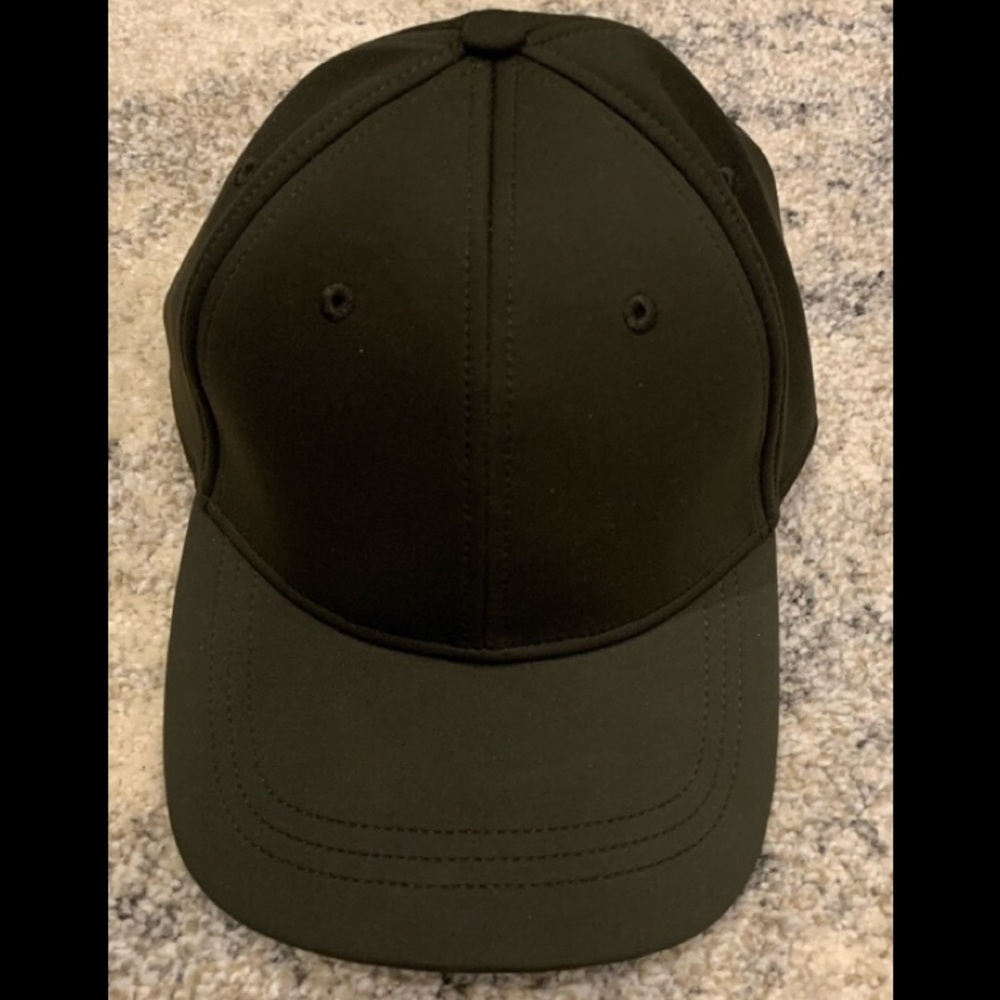 Lululemon Unisex “Ballers” hat Olive Green NWOT